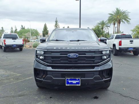 Used 2025 Ford Expedition Max Active image 2