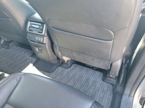 Used 2021 Subaru Ascent Limited w/ Technology Package AWD/4WD image 26