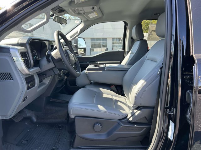 New 2027 Ford F350 XL w/ XL Chrome Package AWD/4WD image 12