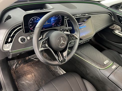 Used 2026 Mercedes-Benz E 350 4MATIC Sedan image 17
