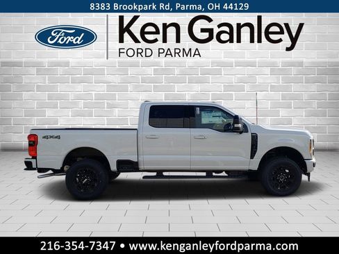 New 2026 Ford F350 Lariat w/ Black Appearance Package image 4