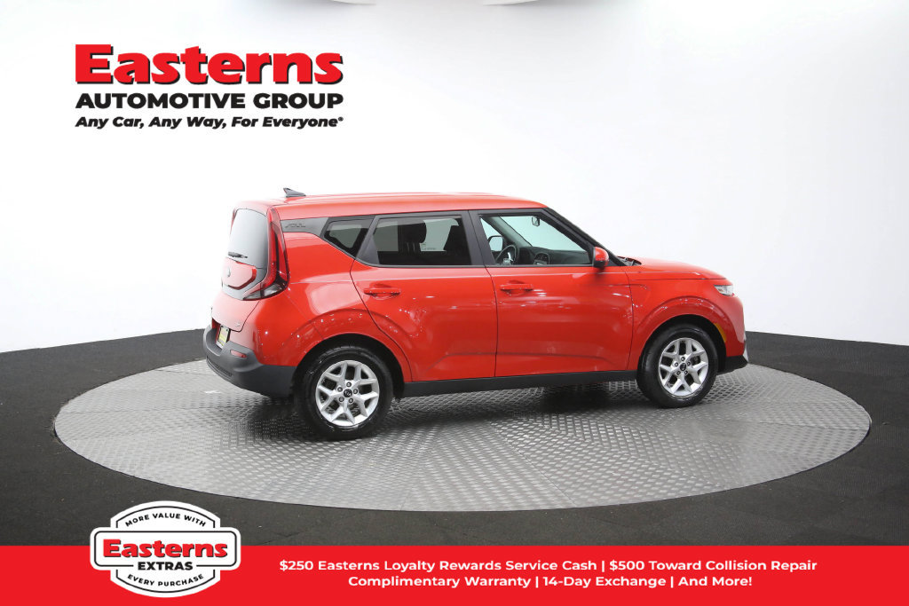 Used 2020 Kia Soul S FWD image 42
