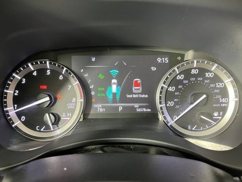 Used 2022 Toyota Highlander XLE AWD/4WD image 23