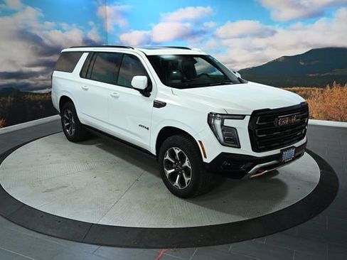 Used 2025 GMC Yukon XL AT4 Ultimate image 1