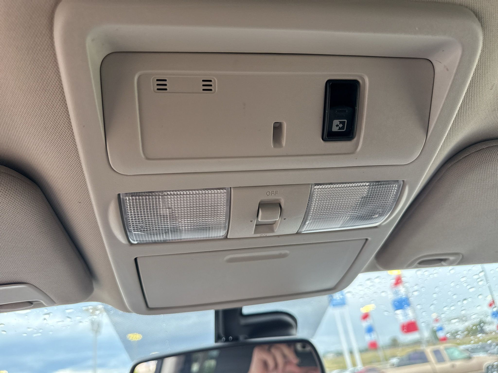 Used 2018 Nissan Titan SV w/ SV Convenience Package AWD/4WD image 22