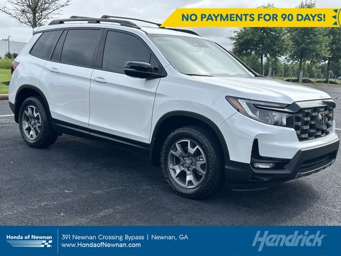 Used 2023 Honda Passport TrailSport image 1