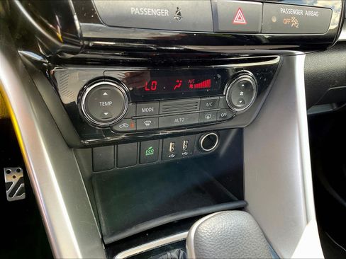 Used 2022 Mitsubishi Eclipse Cross LE AWD/4WD image 16