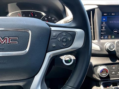 Used 2023 GMC Terrain SLT FWD image 21
