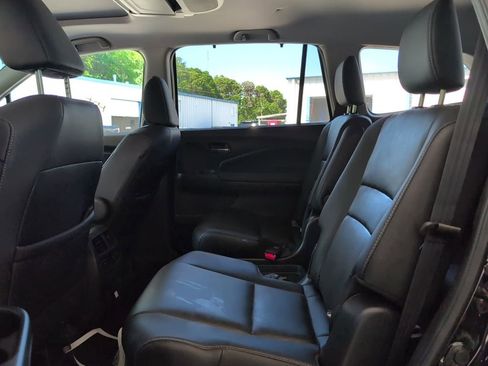 Used 2020 Honda Pilot Touring image 7