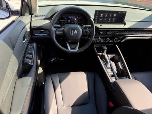 Used 2025 Honda Accord Touring image 14