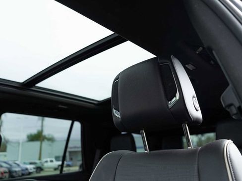 Used 2024 Cadillac Escalade Sport image 12