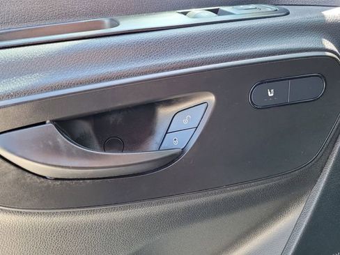 Used 2024 Mercedes-Benz Sprinter 2500 image 18