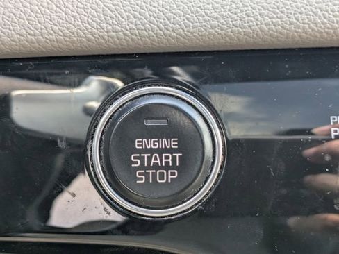 Used 2020 Kia Sportage SX image 32