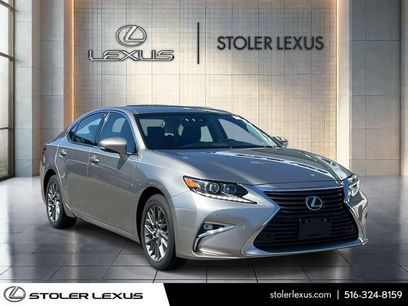 Used 2018 Lexus ES 350 w/ Navigation System Package
