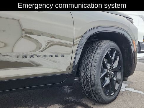 Used 2024 Chevrolet Traverse RS image 17