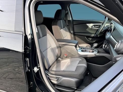 Used 2024 Chevrolet Blazer LT image 4