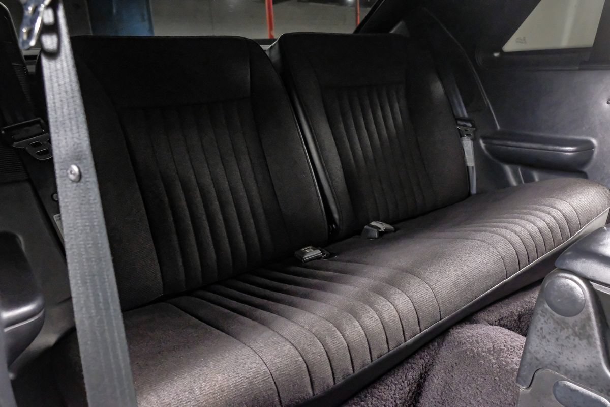 Used 1993 Ford Mustang GT RWD image 31