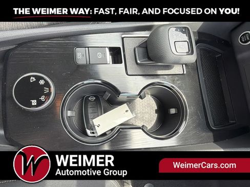 Used 2023 Nissan Rogue SV AWD/4WD image 25