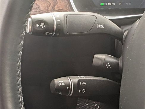 Used 2017 Tesla Model S 60 image 24