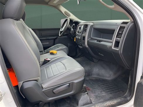 Used 2018 RAM 3500 Tradesman image 12