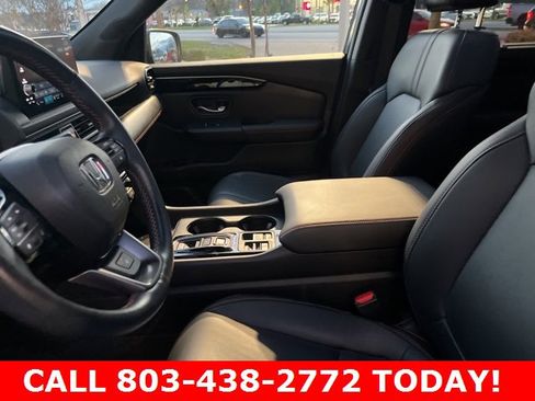 Used 2024 Honda Pilot TrailSport image 9