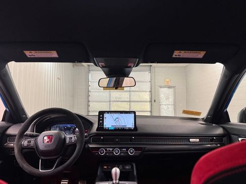 Used 2025 Honda Civic Type R image 21