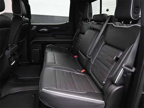 Used 2025 GMC Sierra 1500 AT4X image 11