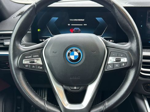 Used 2023 BMW i4 eDrive40 w/ Premium Package RWD image 18