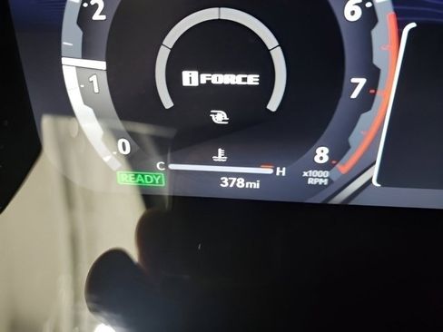 Used 2025 Toyota 4Runner Trailhunter image 32