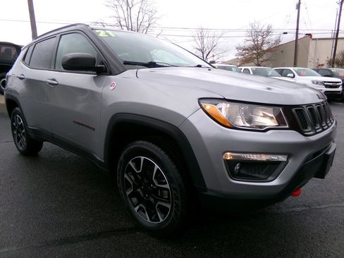 Used 2021 Jeep Compass Trailhawk AWD/4WD image 1