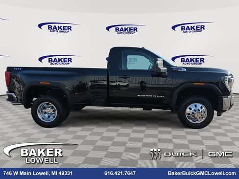 New 2026 GMC Sierra 3500 Pro image 4