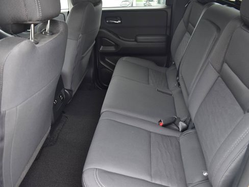 Used 2024 Nissan Frontier SV w/ SV Convenience Package RWD image 47