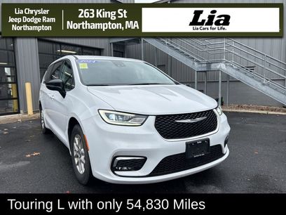 Certified 2024 Chrysler Pacifica Touring-L