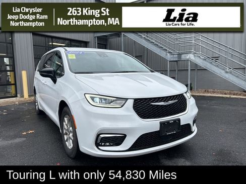 Certified 2024 Chrysler Pacifica Touring-L image 1