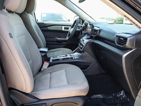 Used 2021 Ford Explorer 2WD image 16