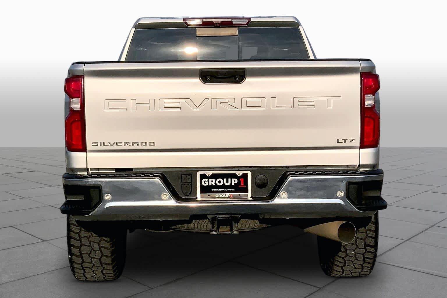 Used 2020 Chevrolet Silverado 2500 LTZ w/ LTZ Plus Package AWD/4WD image 5