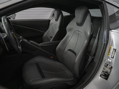 Used 2021 Ferrari Roma RWD image 22