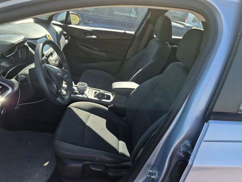 Used 2017 Chevrolet Cruze LS image 10