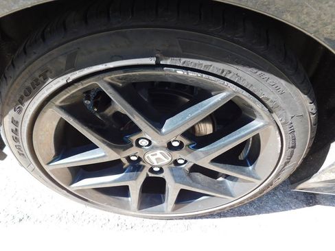 Used 2025 Honda Civic Sport image 7