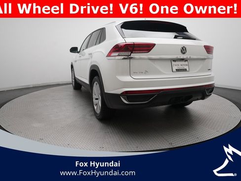 Used 2022 Volkswagen Atlas Cross Sport SE image 32