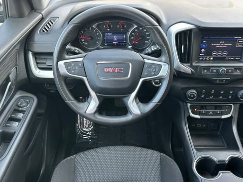 Certified 2023 GMC Terrain SLE w/ Elevation Edition image 17