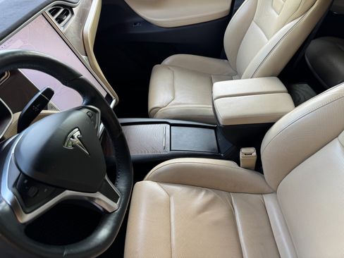 Used 2016 Tesla Model X Performance image 19