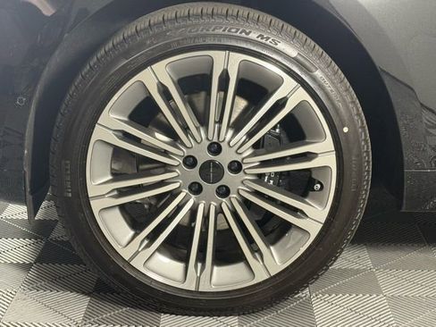 New 2026 Land Rover Range Rover Sport Dynamic SE AWD/4WD image 13