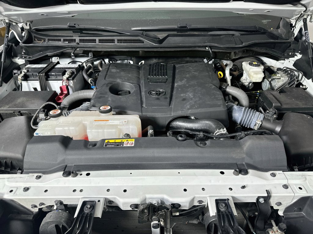 Used 2024 Toyota Tundra SR5 w/ SR5 Convenience Package RWD image 10