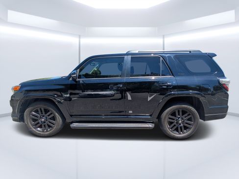 Used 2019 Toyota 4Runner Limited RWD image 6
