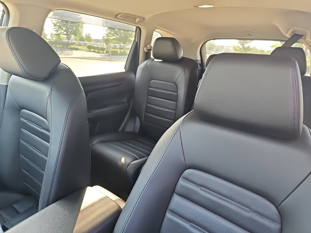 Used 2025 Honda CR-V EX-L image 9