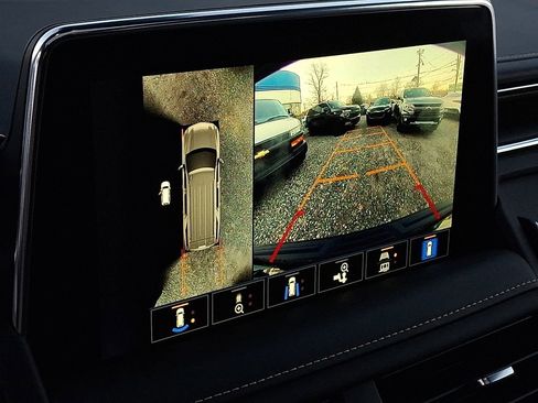 Used 2024 Chevrolet Suburban Premier w/ Premium Package image 20