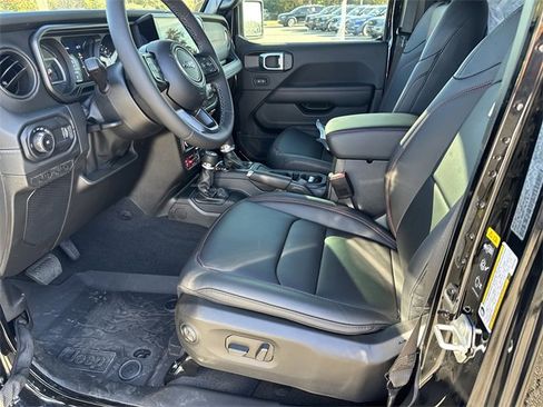 New 2026 Jeep Wrangler Unlimited Rubicon image 9