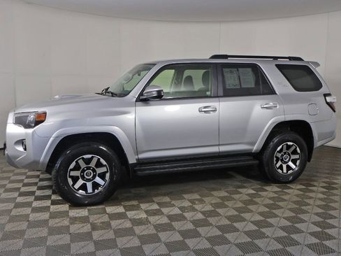 Used 2024 Toyota 4Runner TRD Off-Road image 15