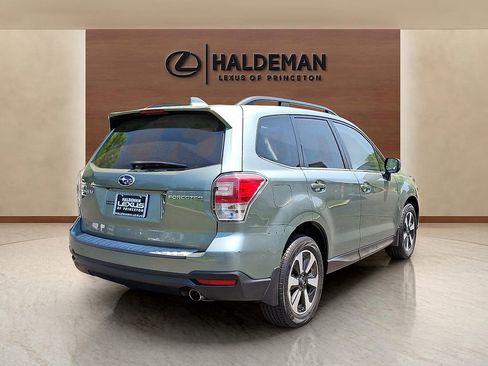 Used 2018 Subaru Forester 2.5i Limited AWD/4WD image 6